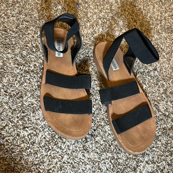 Steve Madden strappy sandals - Picture 2 of 5